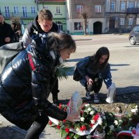 Młodzież Zespołu Szkół Technicznych w Olecku uczciła pamięć  Żołnierzy Wyklętych